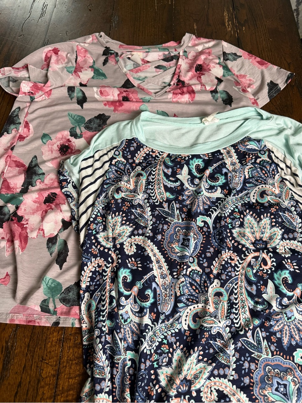 Sew In Love Floral‎ and Paisley Boutique Tops L